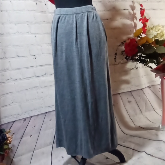 Karen Lessly Dresses & Skirts - Vintage Long Woven Knit Skirt Grey Karen Lessly
